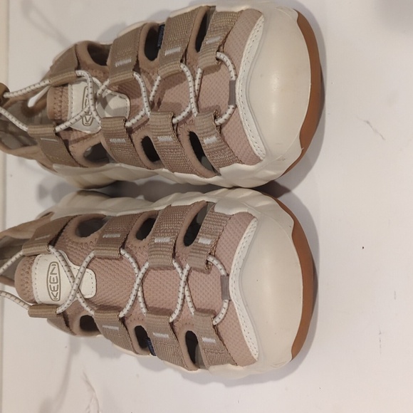 Keen Hyperport H2 Women's Sandals In Birch/Plaza Taupe Size 8 - Picture 3 of 11